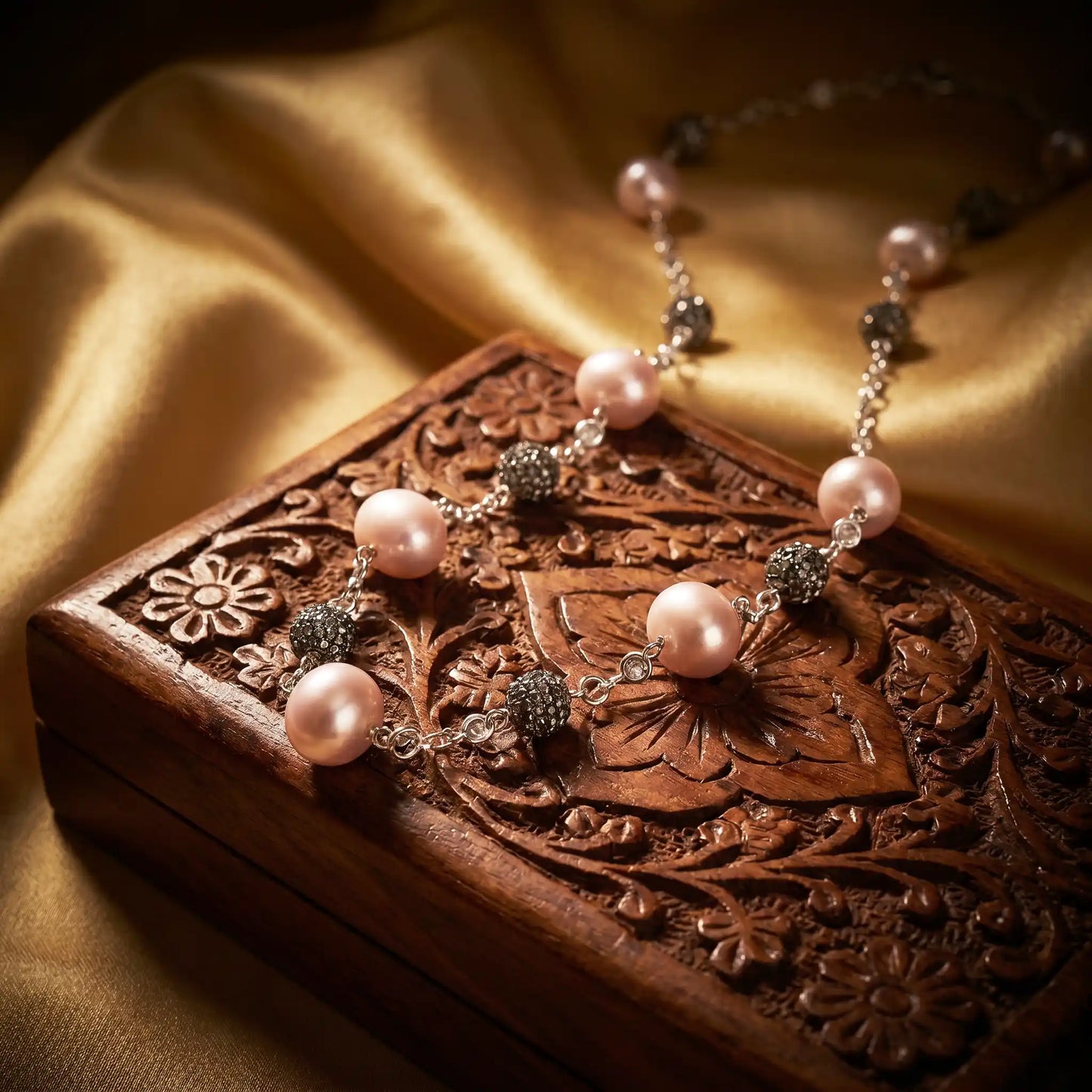 Pink Shell Pearl Necklace