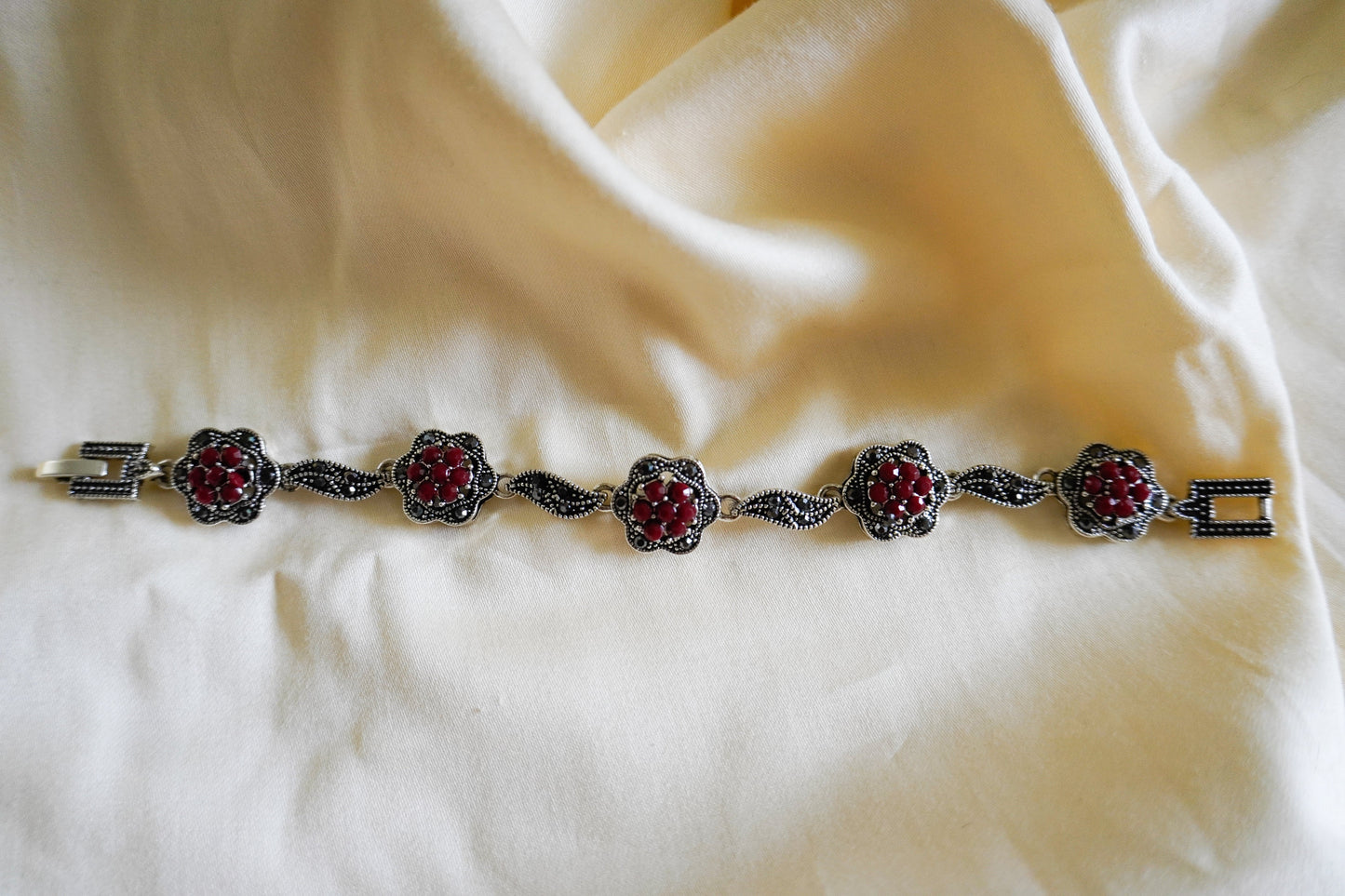 Oxidised Silver Plated Handcrafted Red Bracelet - ZyoraStore