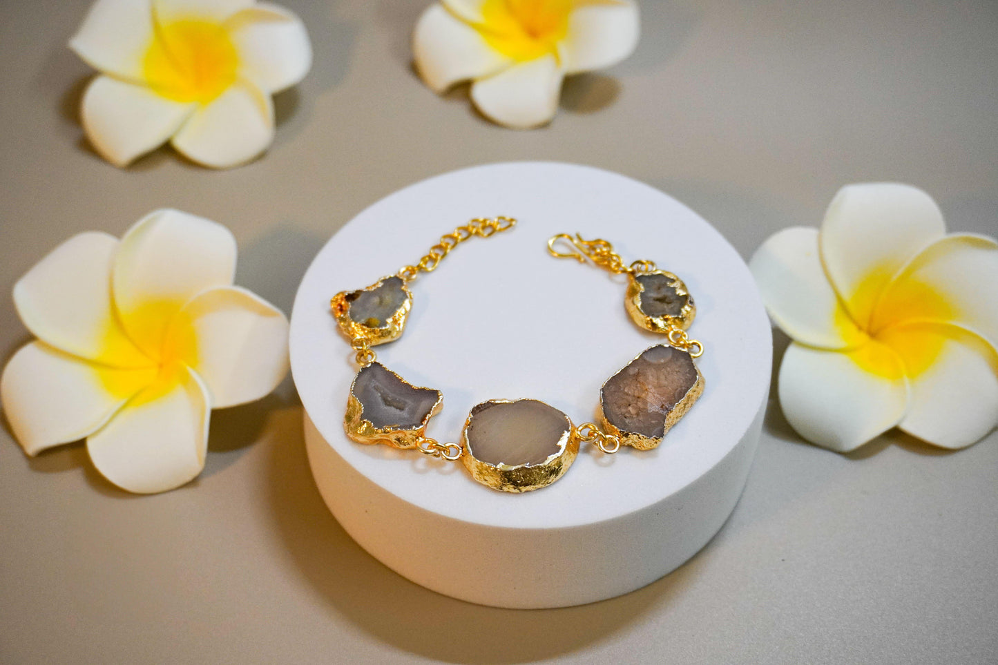 Earth-Toned Druzy Slice Bracelet - ZyoraStore