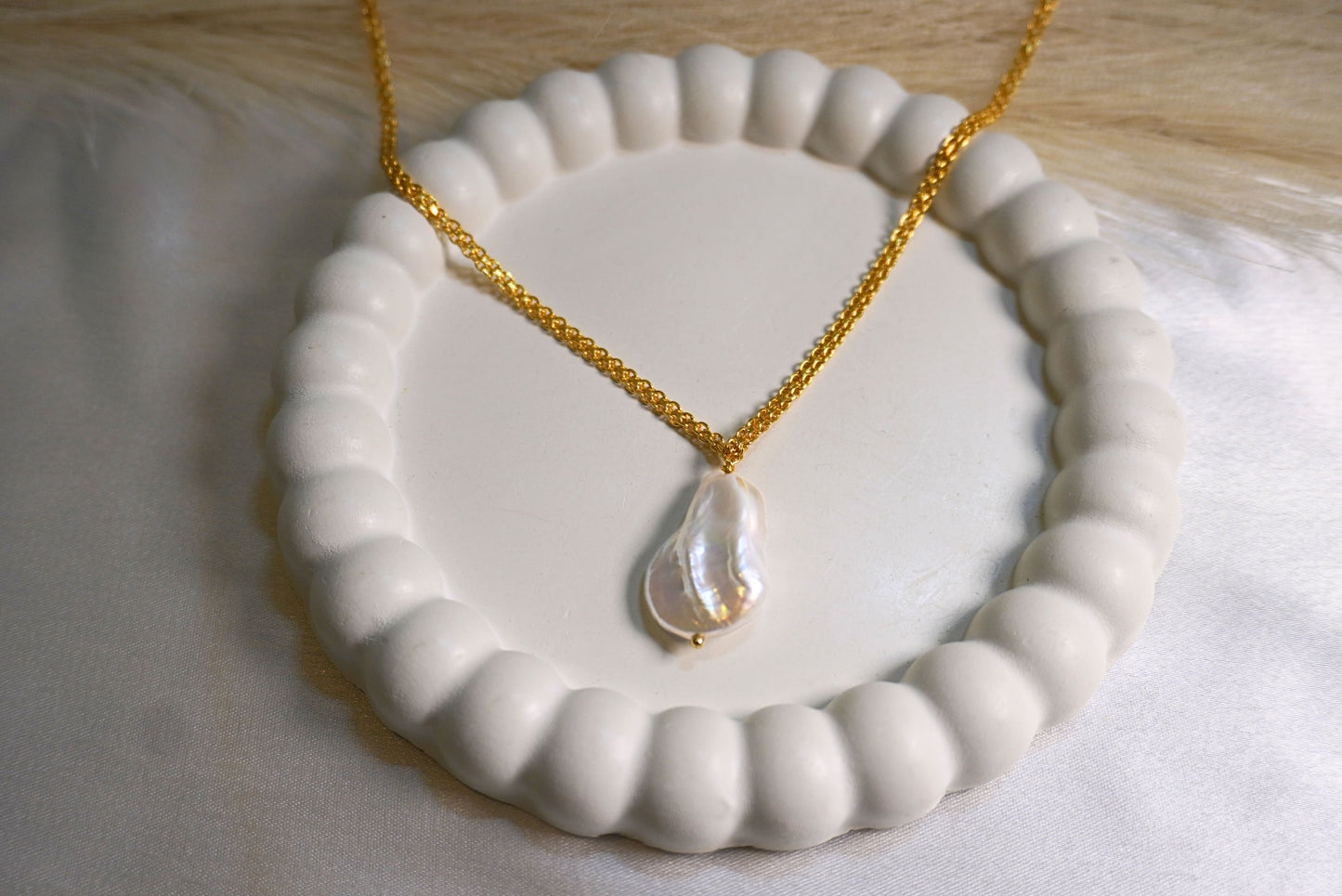 Lume Pearl Necklace - ZyoraStore