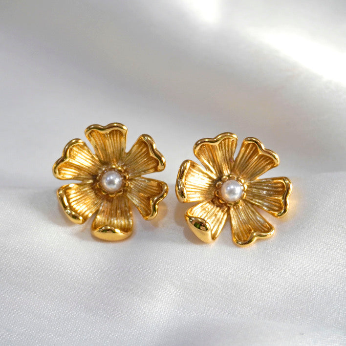 Pearl Floral Stud Earrings