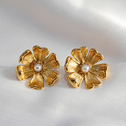 Pearl Floral Stud Earrings