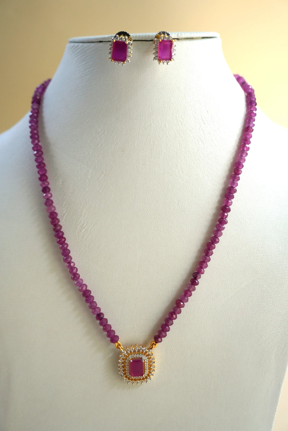 Noor Ruby Necklace Set