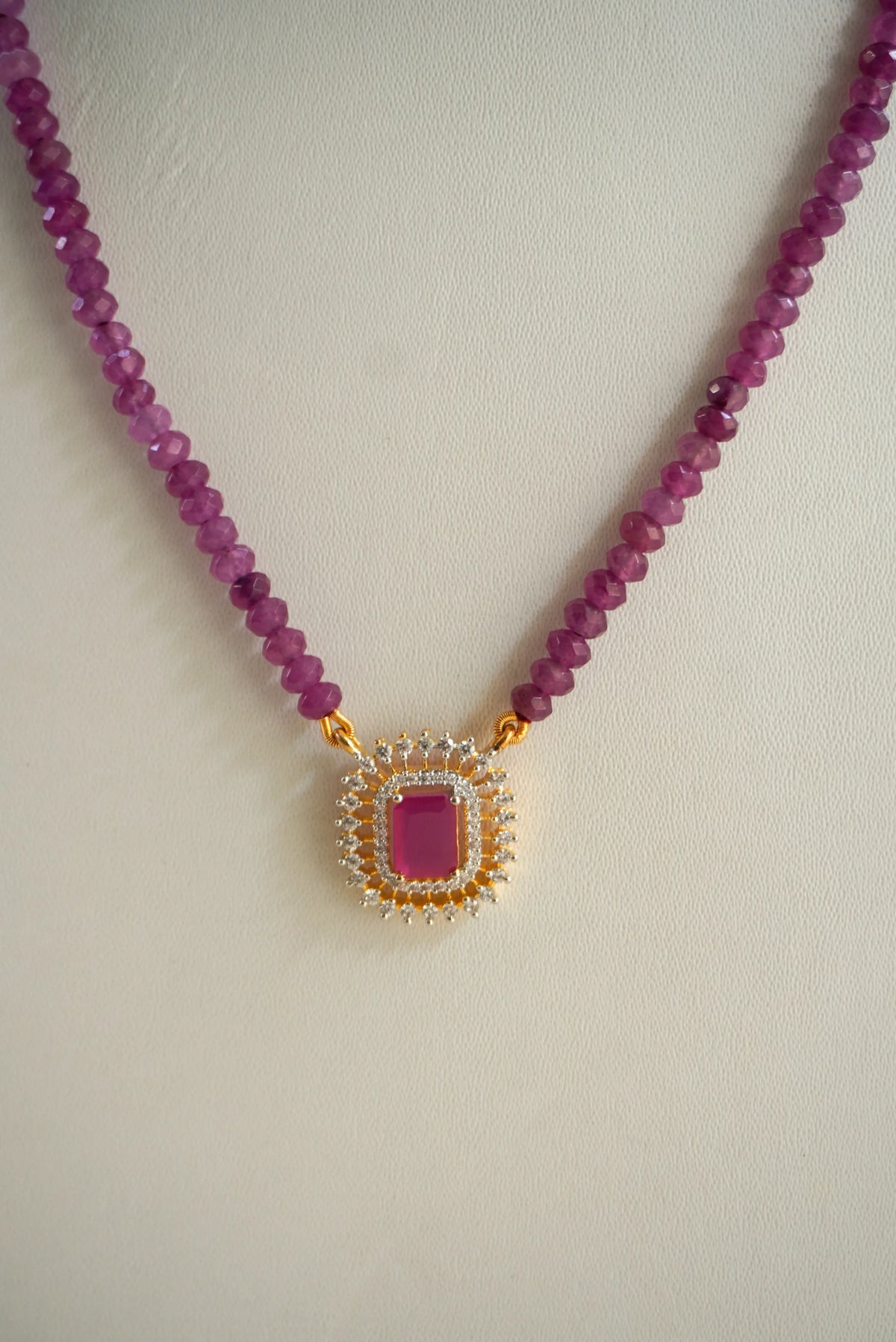 Noor Ruby Necklace Set