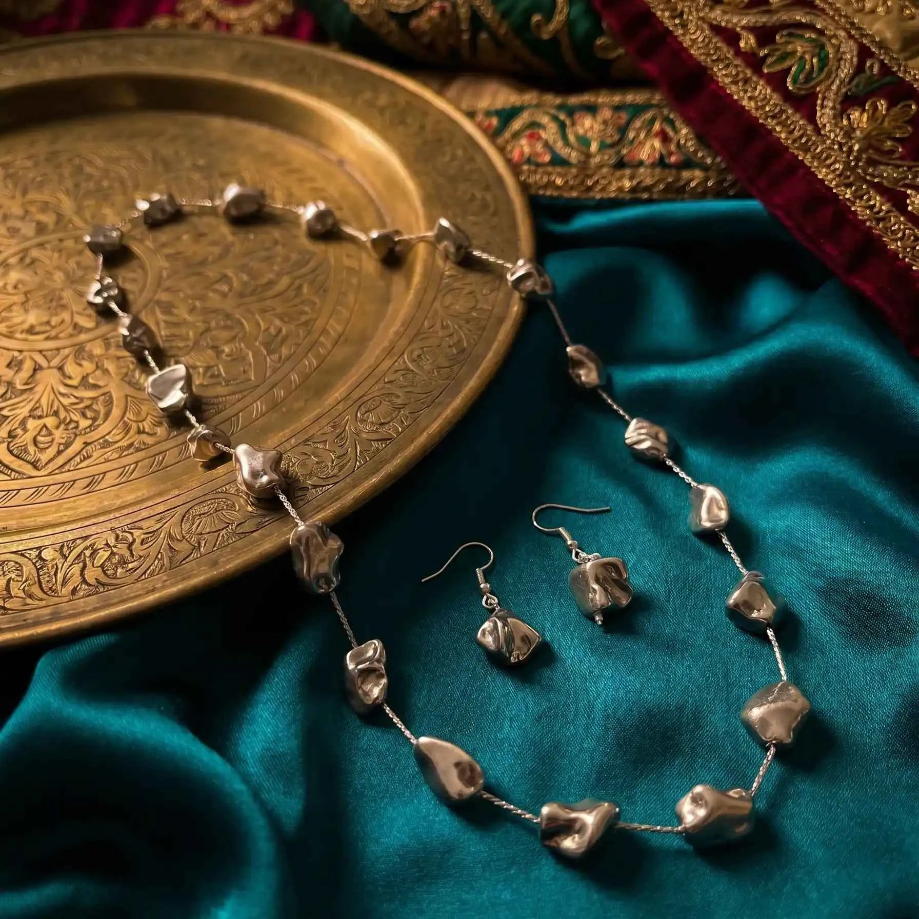 Luna Silver Necklace Set